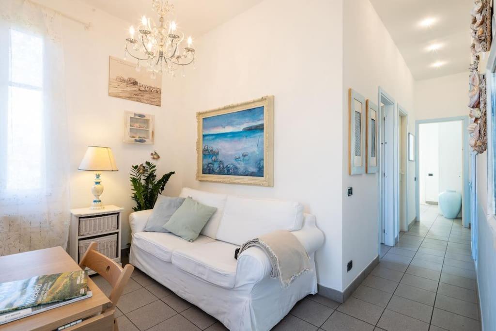 Appartement Art Of Living 100 Meters From The Sea. à Marina di Pietrasanta Extérieur photo